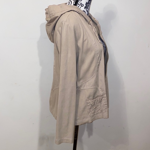 $3/$60 Zenergy by Chico’s Beige Utility Jacket with Hood Size 2 / Large - Picture 5 of 11